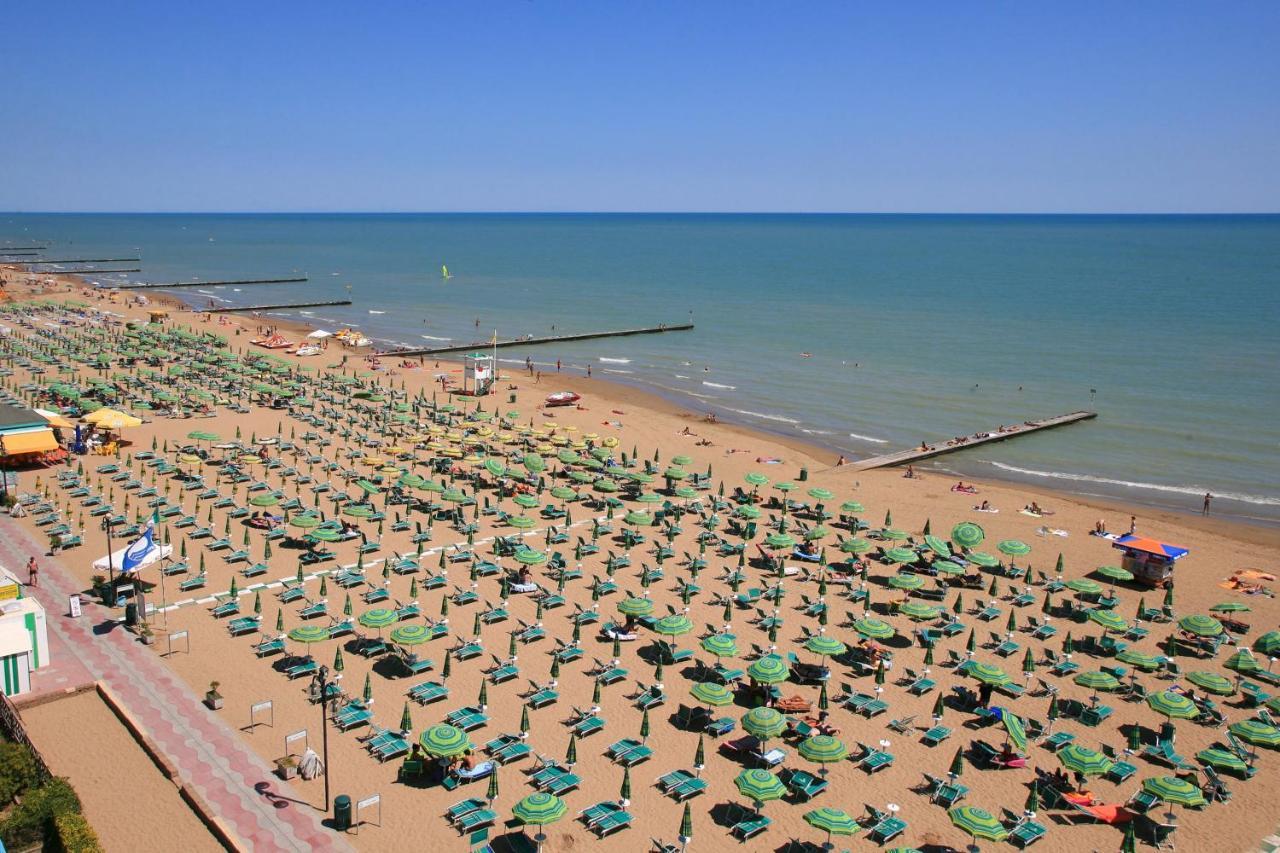 Hotel Smeraldo Jesolo Extérieur photo